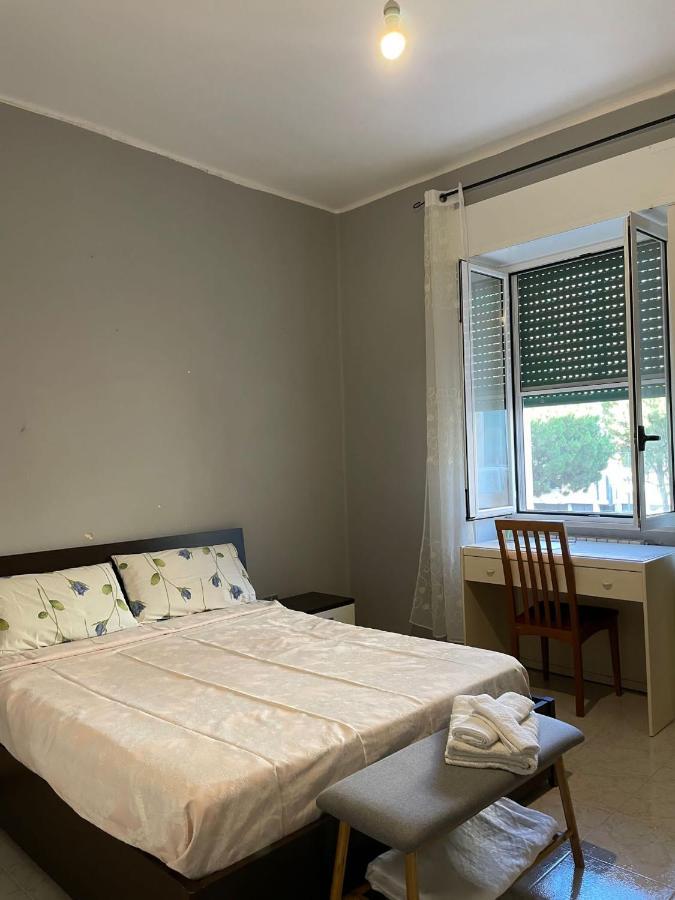 Rm'S Guesthouse Brindisi Bagian luar foto